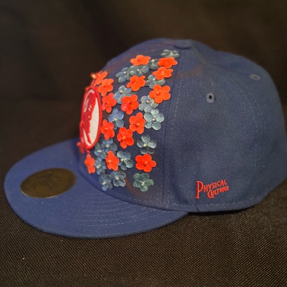 Fitted cap - Picture 4 of 8